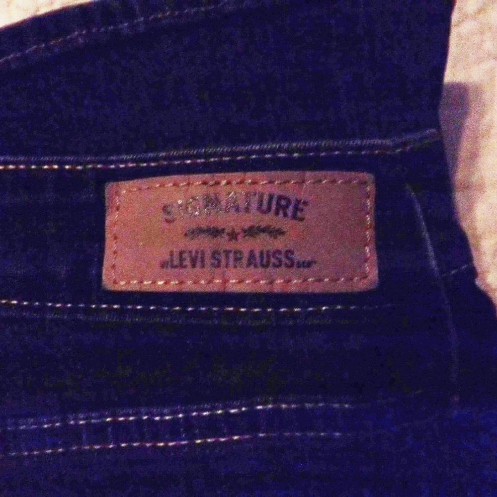 WOMEN'S LEVI SIGNATURE BOOT CUT JEANS